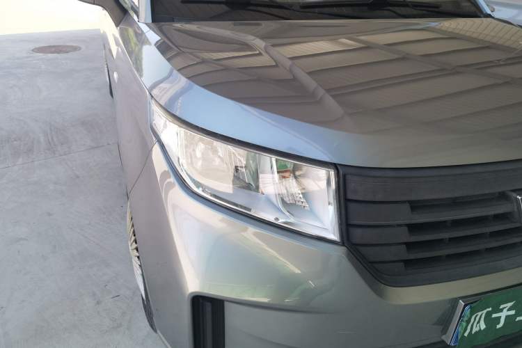 Used Wuling Zhengcheng 2021 1.5T Manual Comfort Version Right Front Headlight