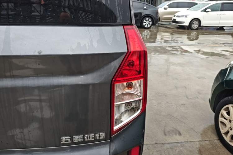 Used Wuling Zhengcheng 2021 1.5T Manual Comfort Version Right Rear Taillight