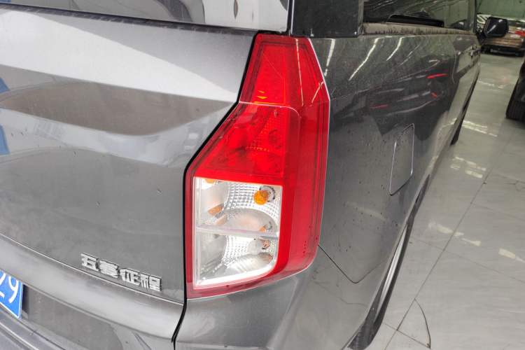 Used Wuling Zhengcheng 2021 1.5T Manual Luxury Version Right Rear Taillight