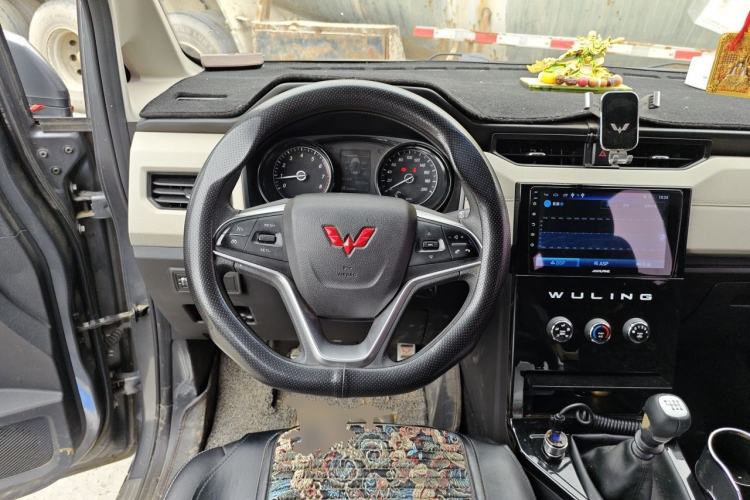 Used Wuling Zhengcheng 2021 1.5T Manual Luxury Version Steering Wheel
