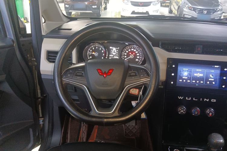 Used Wuling Zhengcheng 2021 1.5T Manual Luxury Version Steering Wheel