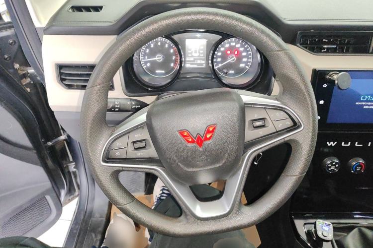 Used Wuling Zhengcheng 2021 1.5T Manual Luxury Version Steering Wheel