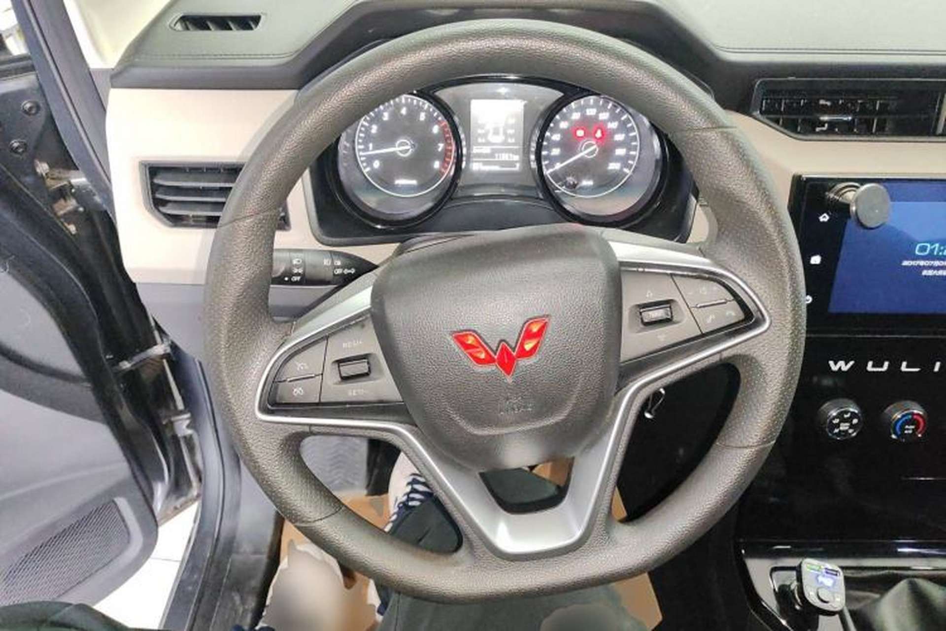 Used Wuling Zhengcheng 2021 1.5T Manual Luxury Version Steering Wheel