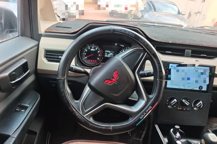 Used Wuling Zhengcheng 2021 1.5T Manual Comfort Version Steering Wheel