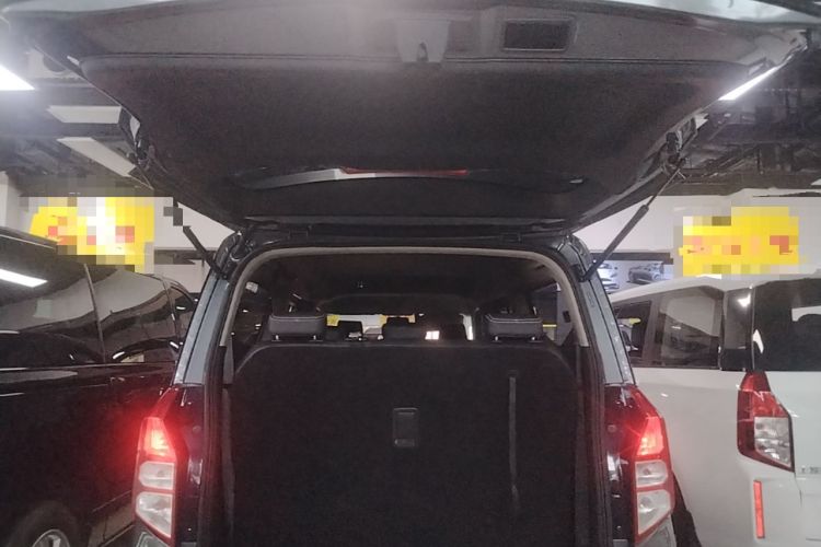 Used Wuling Zhengcheng 2021 1.5T Manual Luxury Version Trunk