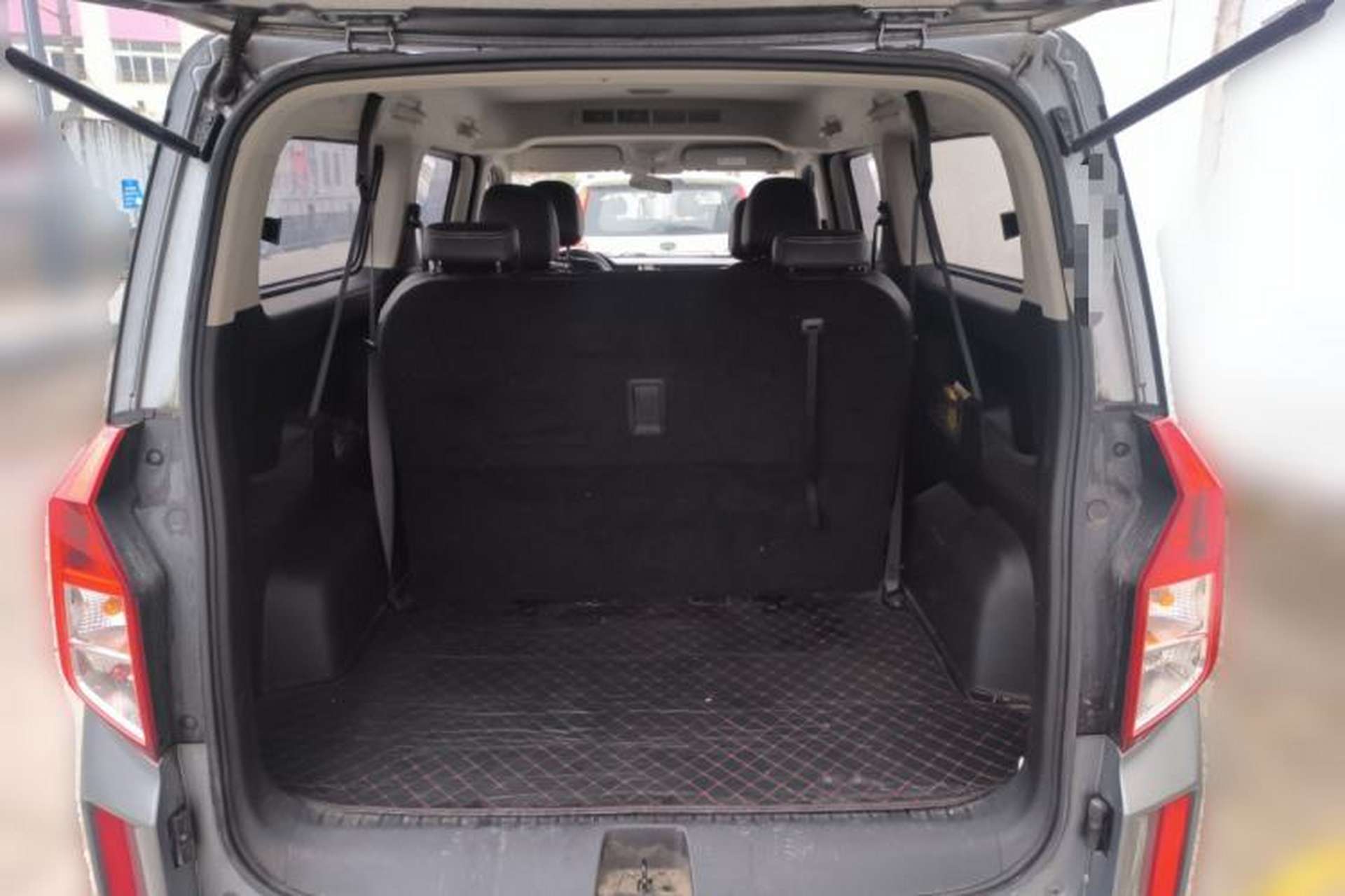 Used Wuling Zhengcheng 2021 1.5T Manual Luxury Version Trunk