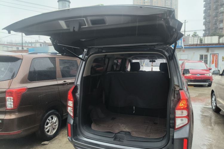 Used Wuling Zhengcheng 2021 1.5T Manual Comfort Version Trunk