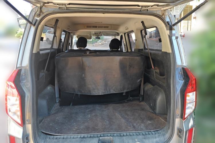 Used Wuling Zhengcheng 2021 1.5T Manual Comfort Version Trunk