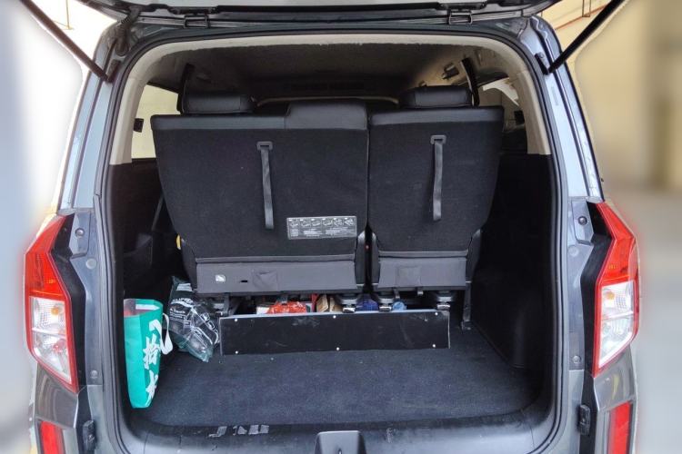 Used Wuling Zhengcheng 2021 1.5T Manual Luxury Version Trunk
