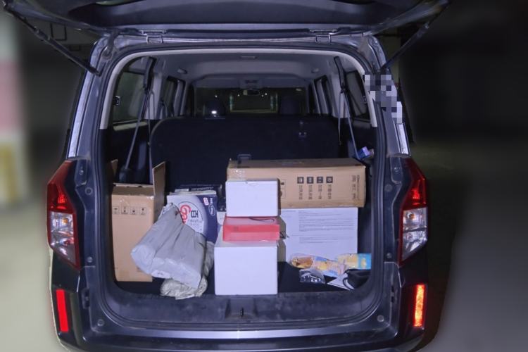 Used Wuling Zhengcheng 2021 1.5T Manual Comfort Version Trunk