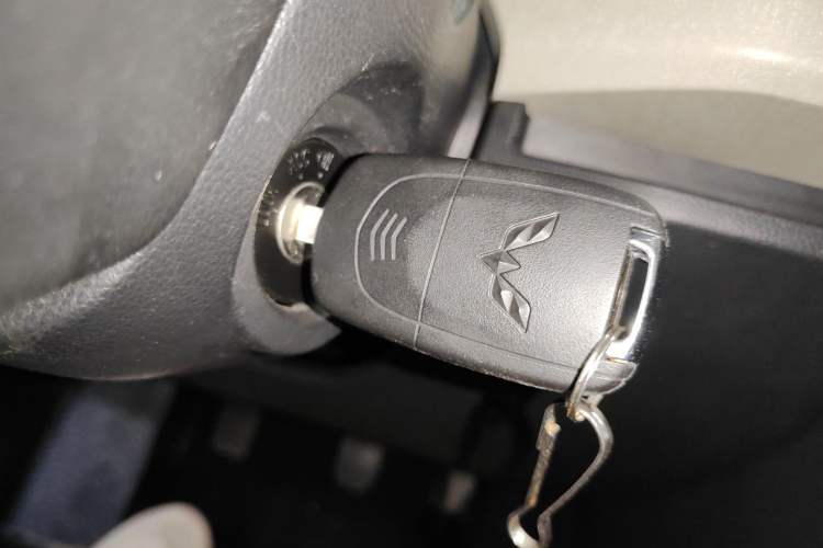 Used Wuling Zhengcheng 2021 1.5T Manual Luxury Version Vehicle Key