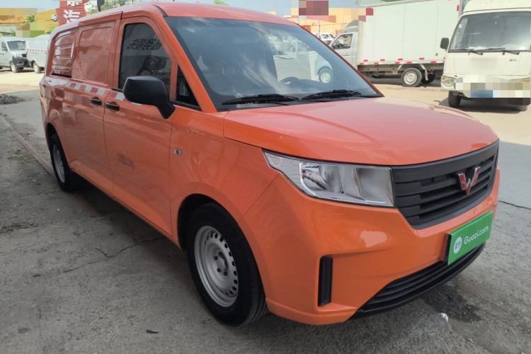 Used Wuling Zhengcheng 2021 1.5T Manual Comfort Version with Enclosed Windows Front Right 45 Deg