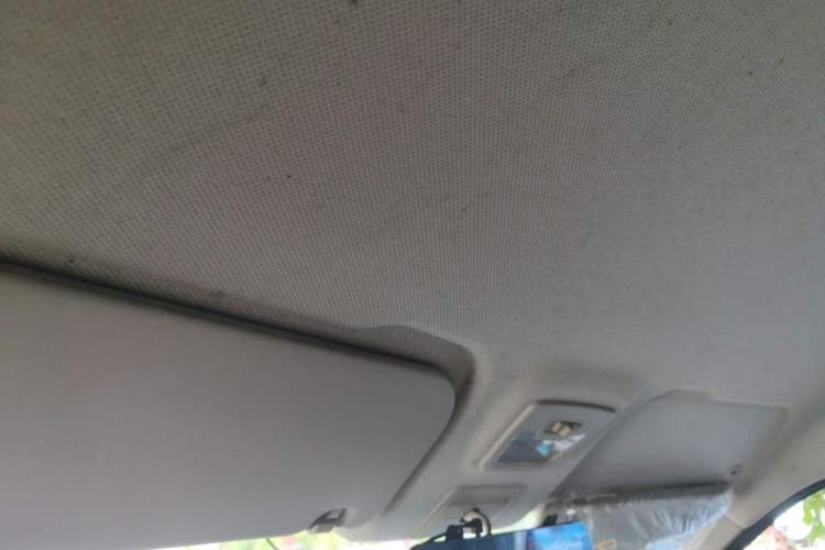 Used Wuling Zhengcheng 2021 1.5T Manual Comfort Version with Enclosed Windows Headliner