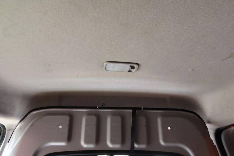 Used Wuling Zhengcheng 2021 1.5T Manual Comfort Version with Enclosed Windows Headliner