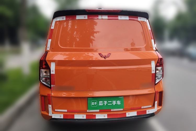 Used Wuling Zhengcheng 2021 1.5T Manual Comfort Version with Enclosed Windows Rear