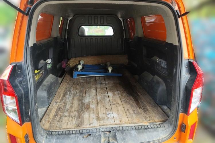 Used Wuling Zhengcheng 2021 1.5T Manual Comfort Version with Enclosed Windows Trunk