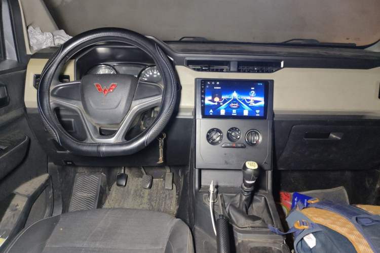 Used Wuling Zhengcheng 2021 1.5T Manual Comfort Version Audio And AC Panel