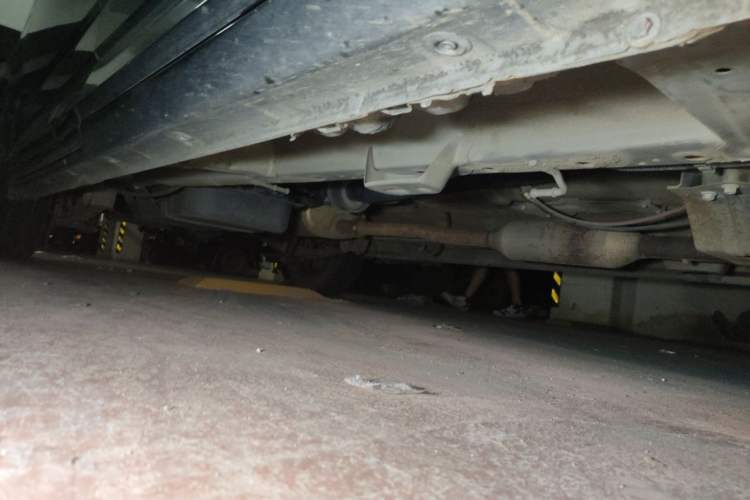 Used Wuling Zhengcheng 2021 1.5T Manual Comfort Version Chassis Front Right