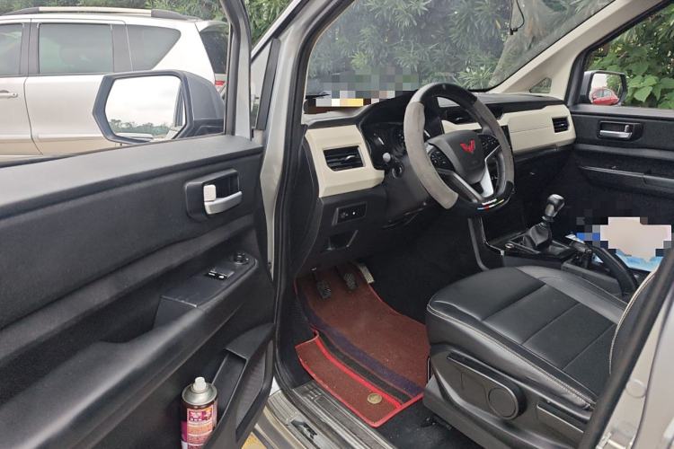 Used Wuling Zhengcheng 2021 1.5T Manual Luxury Version Driver Seat