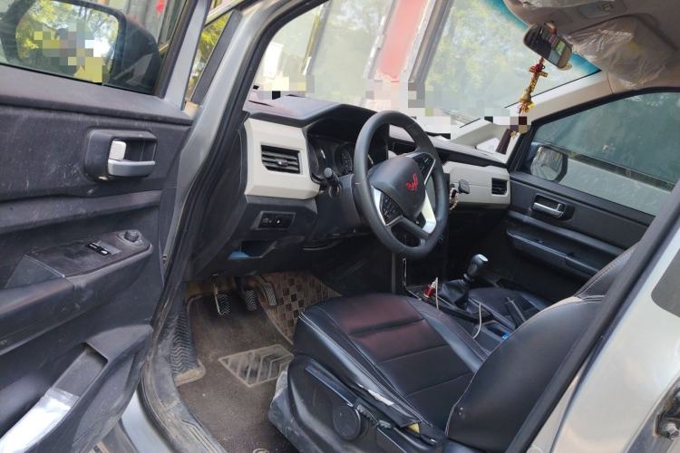 Used Wuling Zhengcheng 2021 1.5T Manual Luxury Version Driver Seat