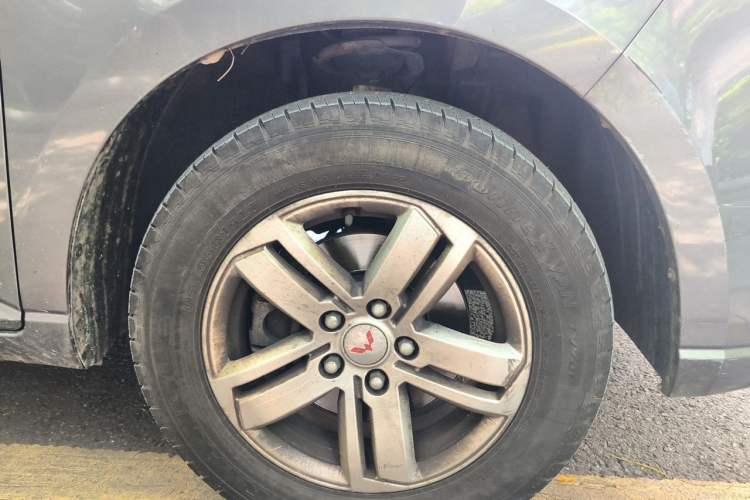Used Wuling Zhengcheng 2021 1.5T Manual Luxury Version Exterior 1