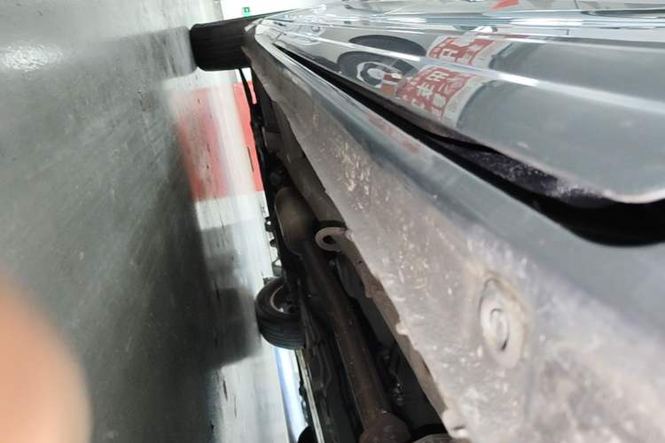 Used Wuling Zhengcheng 2021 1.5T Manual Luxury Version Left Side Sill