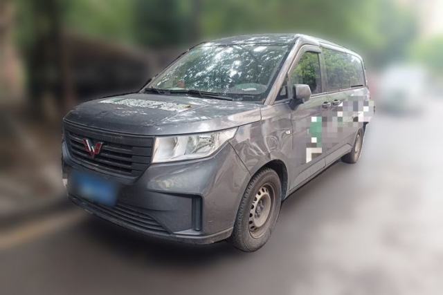Ojetý Wuling Zhengcheng 2021 1.5T Manual Comfort Version