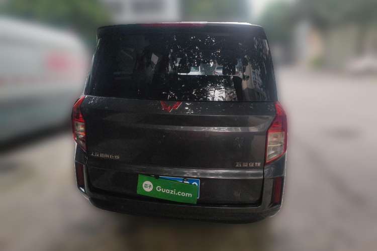 Used Wuling Zhengcheng 2021 1.5T Manual Comfort Version Rear