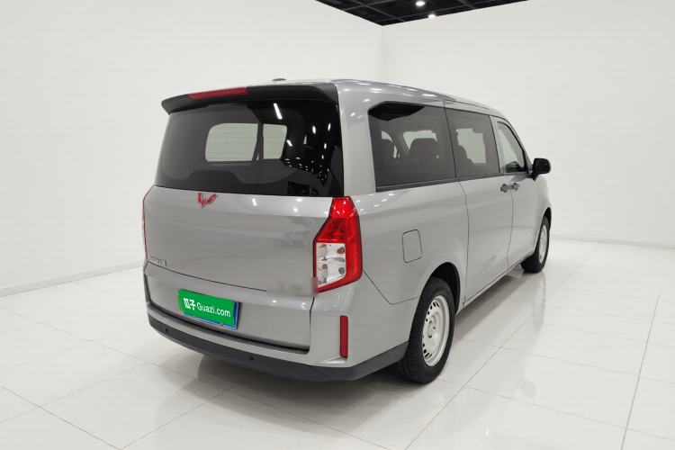 Used Wuling Zhengcheng 2021 1.5T Manual Comfort Version Rear Right 45 Deg