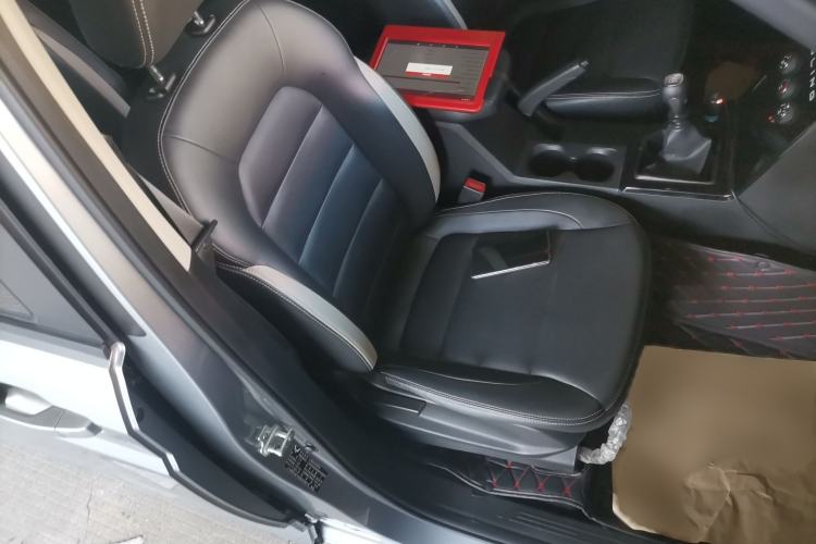 Used Wuling Zhengcheng 2021 1.5T Manual Luxury Version Right Front Seat