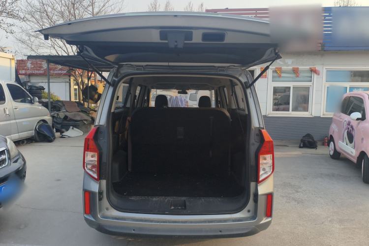 Used Wuling Zhengcheng 2021 1.5T Manual Comfort Version Trunk