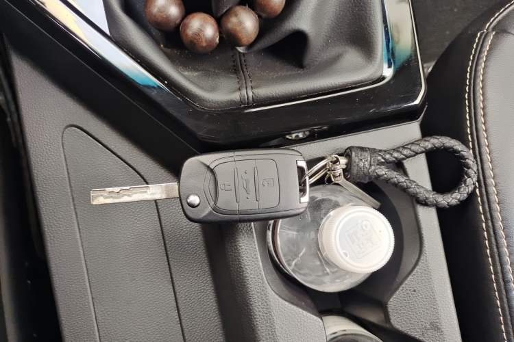 Used Wuling Zhengcheng 2021 1.5T Manual Luxury Version Vehicle Key
