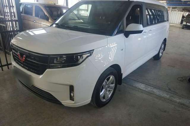 Ojetý Wuling Zhengcheng 2021 1.5T Manual Luxury Version