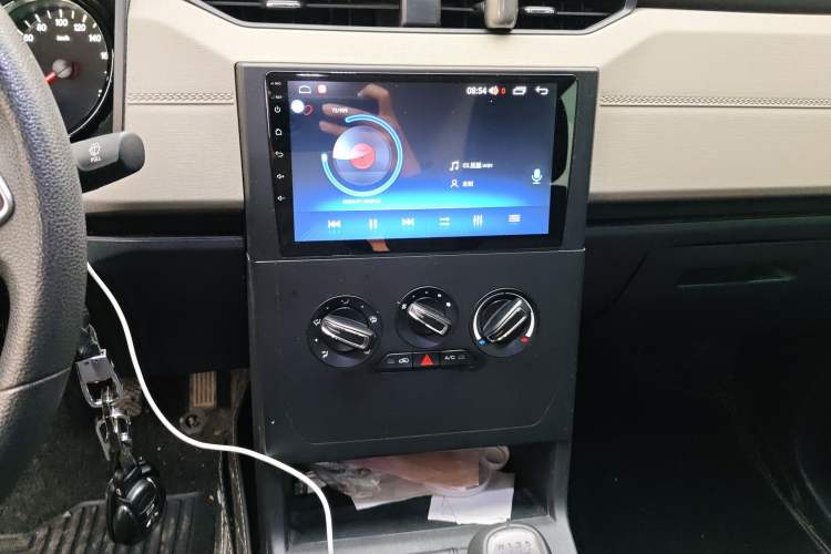 Used Wuling Zhengcheng 2021 1.5T Manual Comfort Version Audio And AC Panel