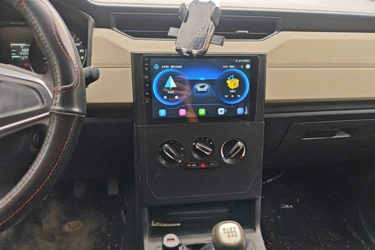 Used Wuling Zhengcheng 2021 1.5T Manual Comfort Version Audio And AC Panel