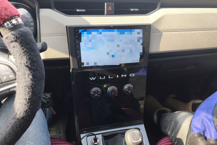 Used Wuling Zhengcheng 2021 1.5T Manual Luxury Version Audio And AC Panel