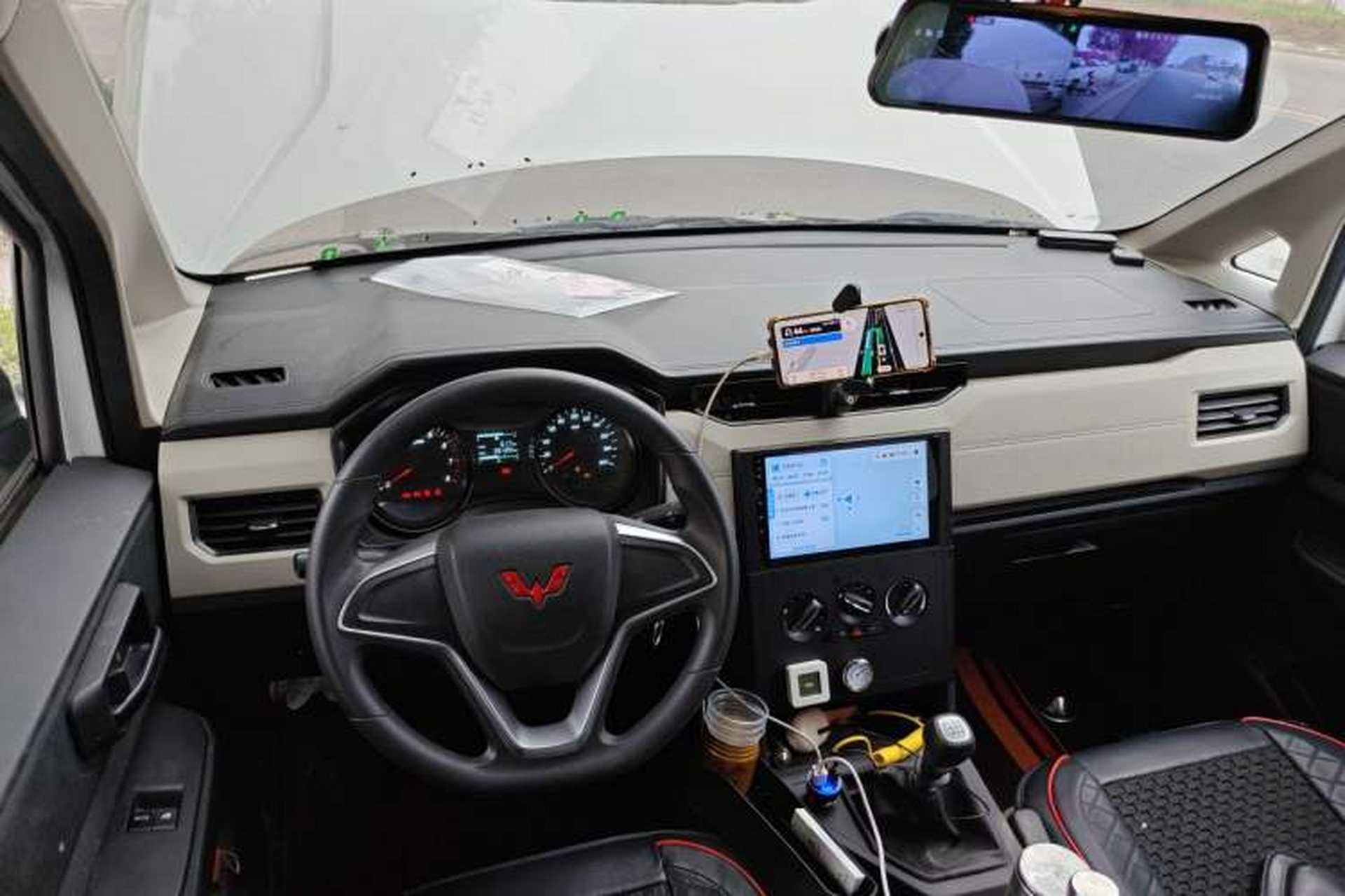 Used Wuling Zhengcheng 2021 1.5T Manual Comfort Version Center Console