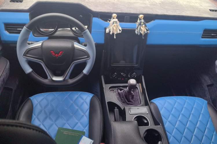 Used Wuling Zhengcheng 2021 1.5T Manual Comfort Version Center Console