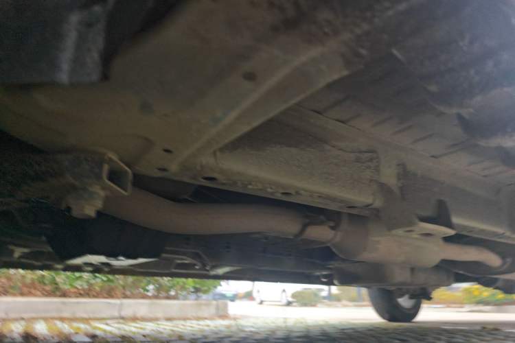 Used Wuling Zhengcheng 2021 1.5T Manual Luxury Version Chassis Front Left