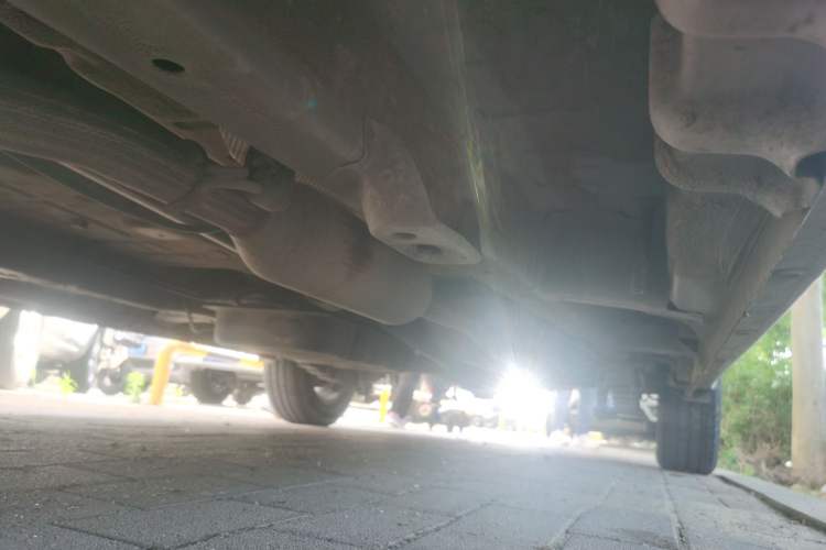 Used Wuling Zhengcheng 2021 1.5T Manual Luxury Version Chassis Front Left