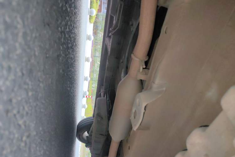 Used Wuling Zhengcheng 2021 1.5T Manual Luxury Commercial Vehicle Chassis Front Left
