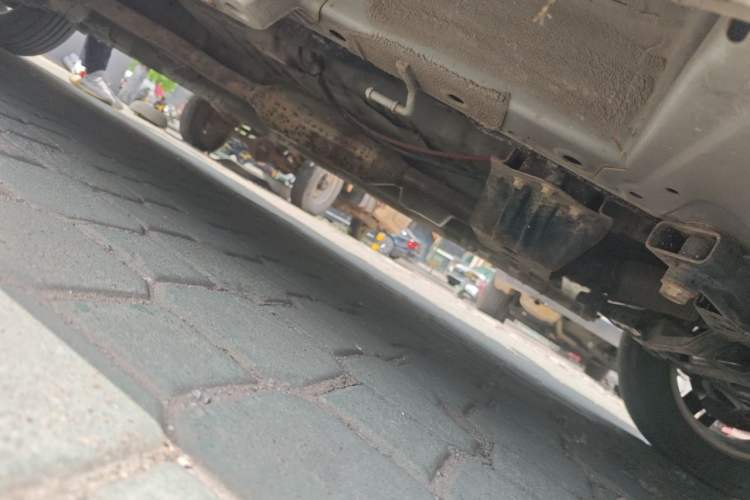 Used Wuling Zhengcheng 2021 1.5T Manual Luxury Version Chassis Front Right