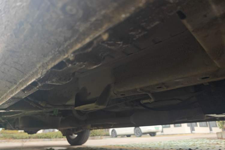 Used Wuling Zhengcheng 2021 1.5T Manual Luxury Version Chassis Front Right