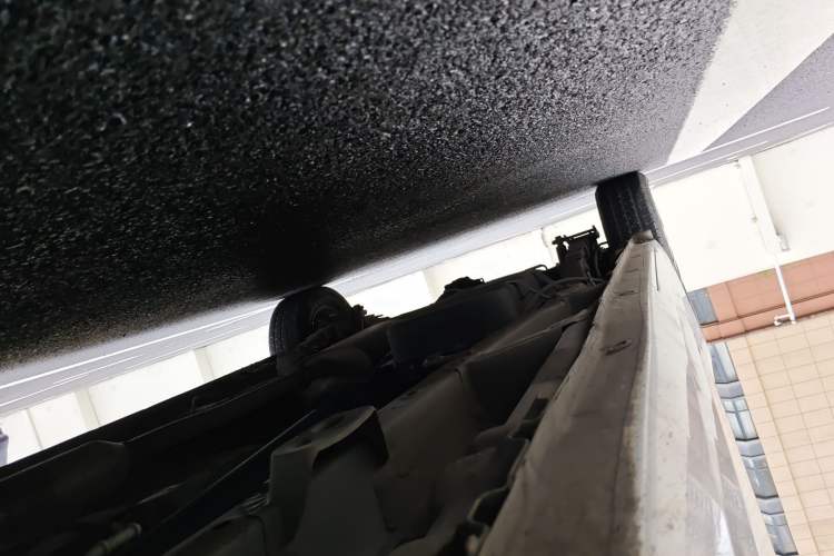 Used Wuling Zhengcheng 2021 1.5T Manual Comfort Version Chassis Front Right