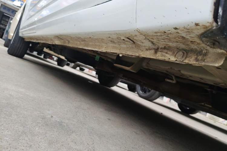 Used Wuling Zhengcheng 2021 1.5T Manual Comfort Version Chassis Front Right