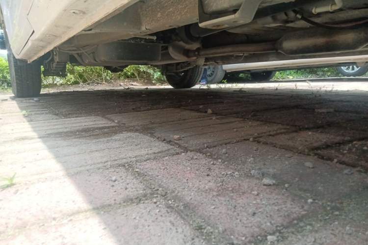 Used Wuling Zhengcheng 2021 1.5T Manual Comfort Version Chassis Front Right