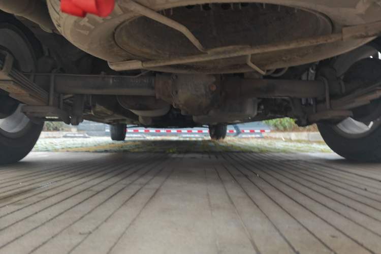 Used Wuling Zhengcheng 2021 1.5T Manual Luxury Version Chassis Rear