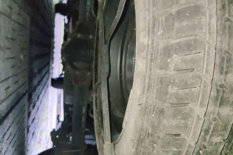 Used Wuling Zhengcheng 2021 1.5T Manual Comfort Version Chassis Rear