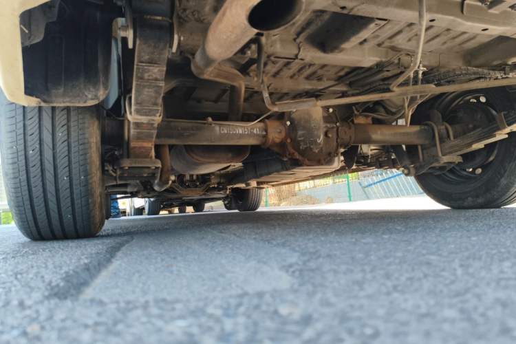 Used Wuling Zhengcheng 2021 1.5T Manual Comfort Version Chassis Rear Left