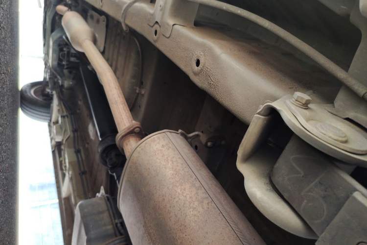 Used Wuling Zhengcheng 2021 1.5T Manual Luxury Version Chassis Rear Left